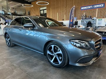 MYAUTOCENTER – Gebraucht- und Jahreswagen mit Werkstattservice in Pfaffenhofen Mercedes-Benz E 220 E Limousine *AVANTGARDE*KAM*HUD*AHK*PDC*