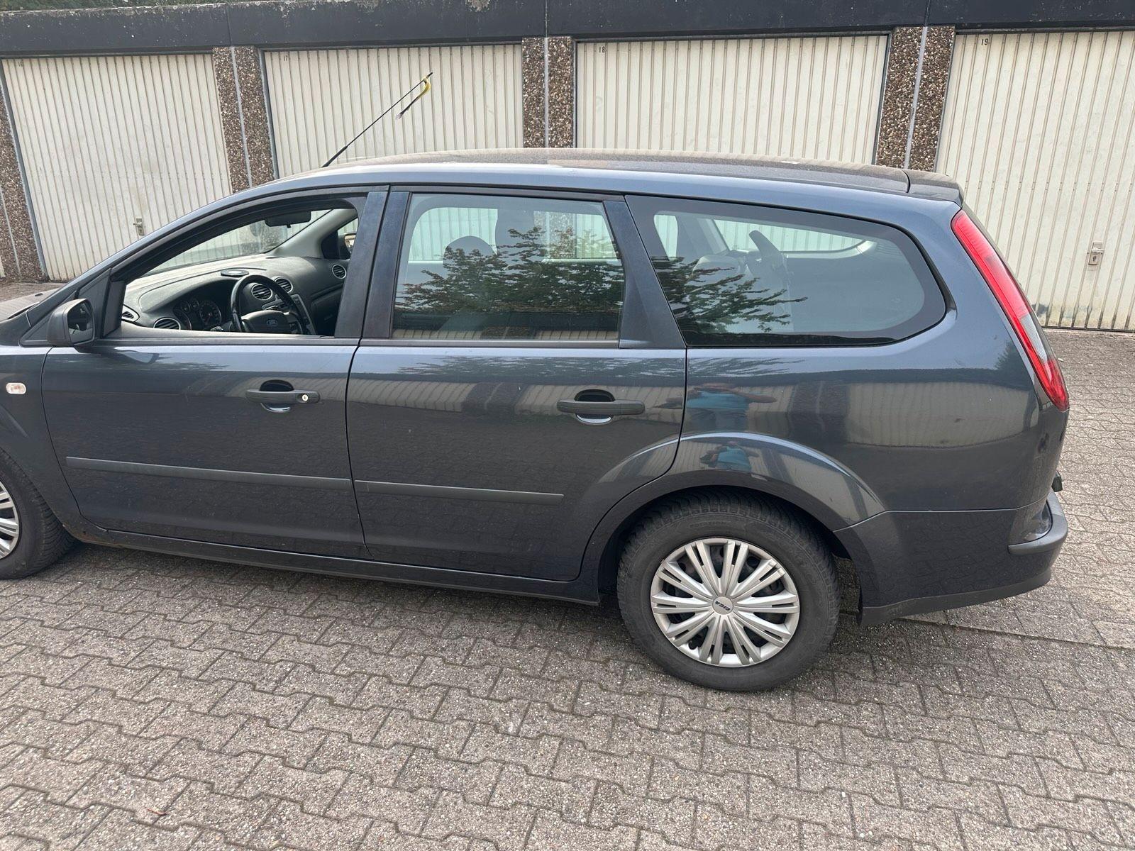 Ford Focus 2005 — двигун