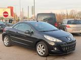 Peugeot 207 CC 1,6L Cabrio-Coupe Platinum - Peugeot Gebrauchtwagen von 2011