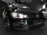 Volkswagen GOLF SPORTSVAN 1.2 TSI COMFORTLINE - Volkswagen Golf Sportsvan: Comfortline
