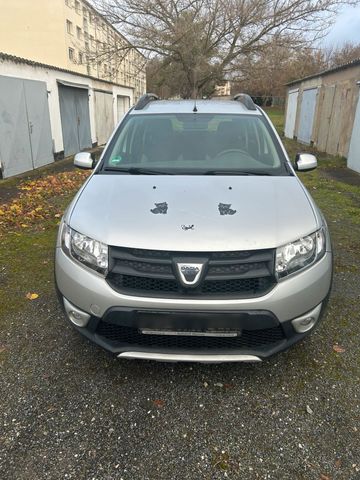 Dacia Sandero Stepway 1. Hand