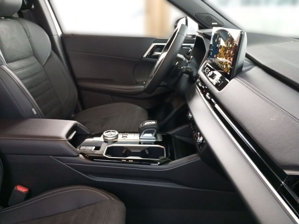 Fahrzeugabbildung Mitsubishi Outlander Plug-in Hybrid 2.4L Select