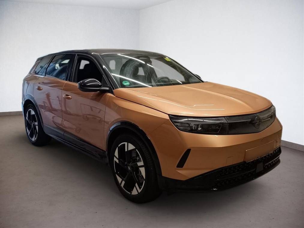 Fahrzeugabbildung Opel Grandland GS Electric 157KW