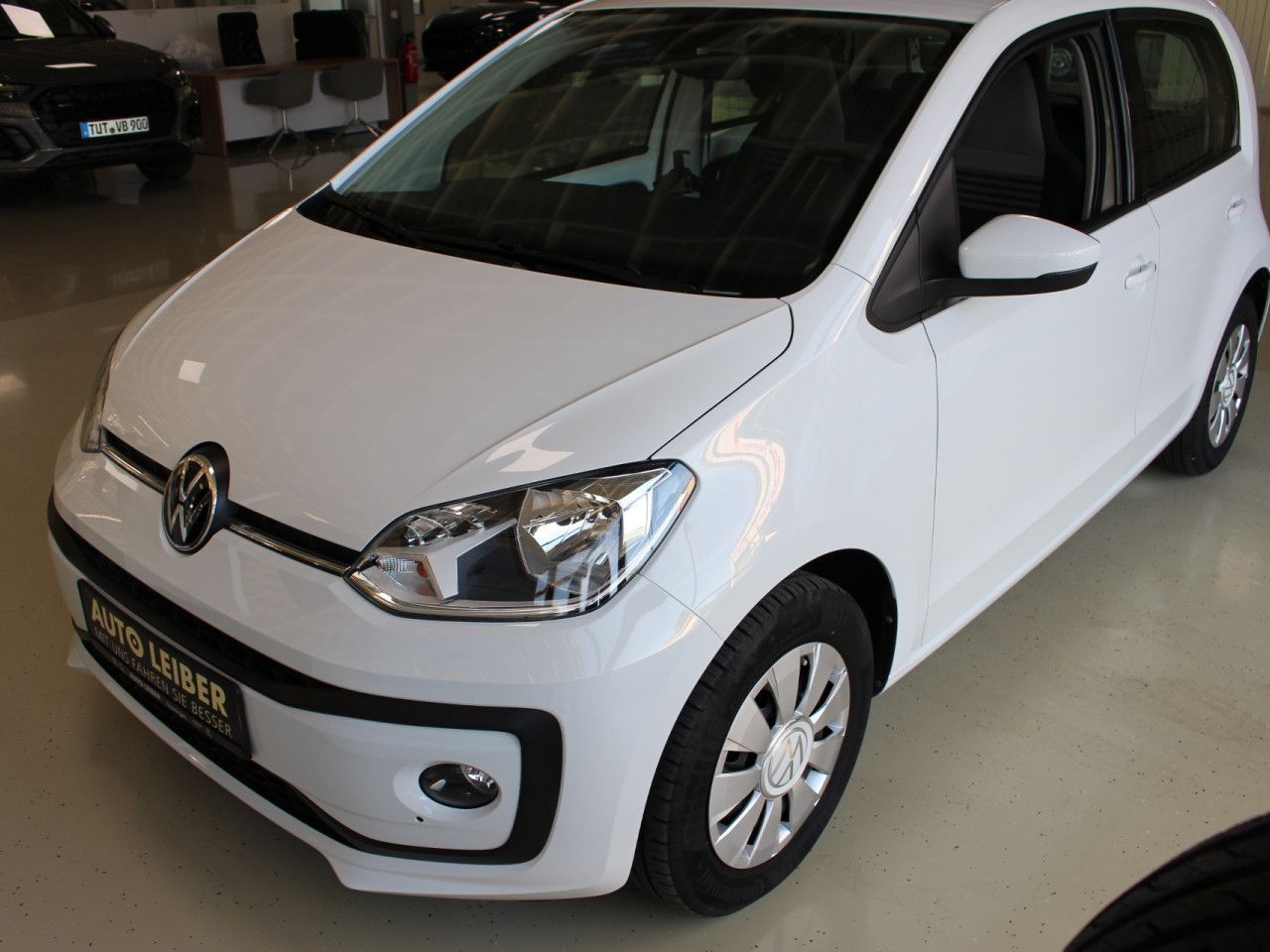 Fahrzeugabbildung Volkswagen up! move Klima/SHZ/Maps+More Dock