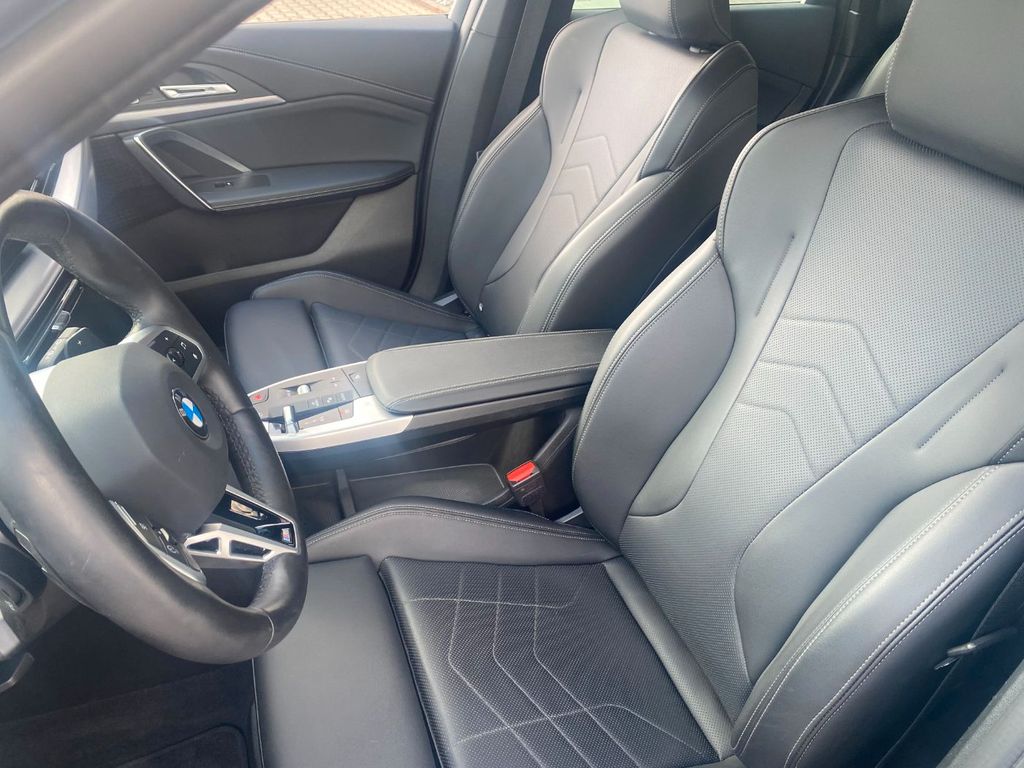 BMW X1 sDrive20 i M SPORT/H&K/SPORTSITZ ELEKT/AHK, Bild 8
