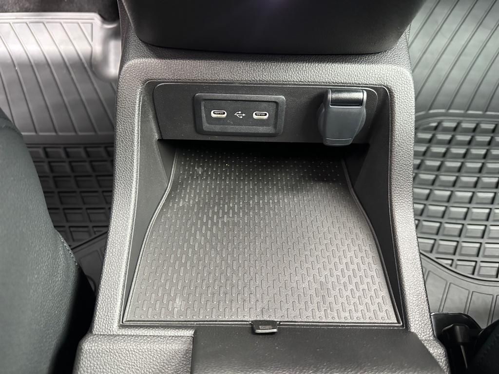 Fahrzeugabbildung Mercedes-Benz T 180 PROGRESSIVE Lang LED KAM SHZ KlimaA SpurA