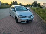 Volkswagen VW Golf Plus 1.6 Benziner - Volkswagen Golf aus 2005: Kombi