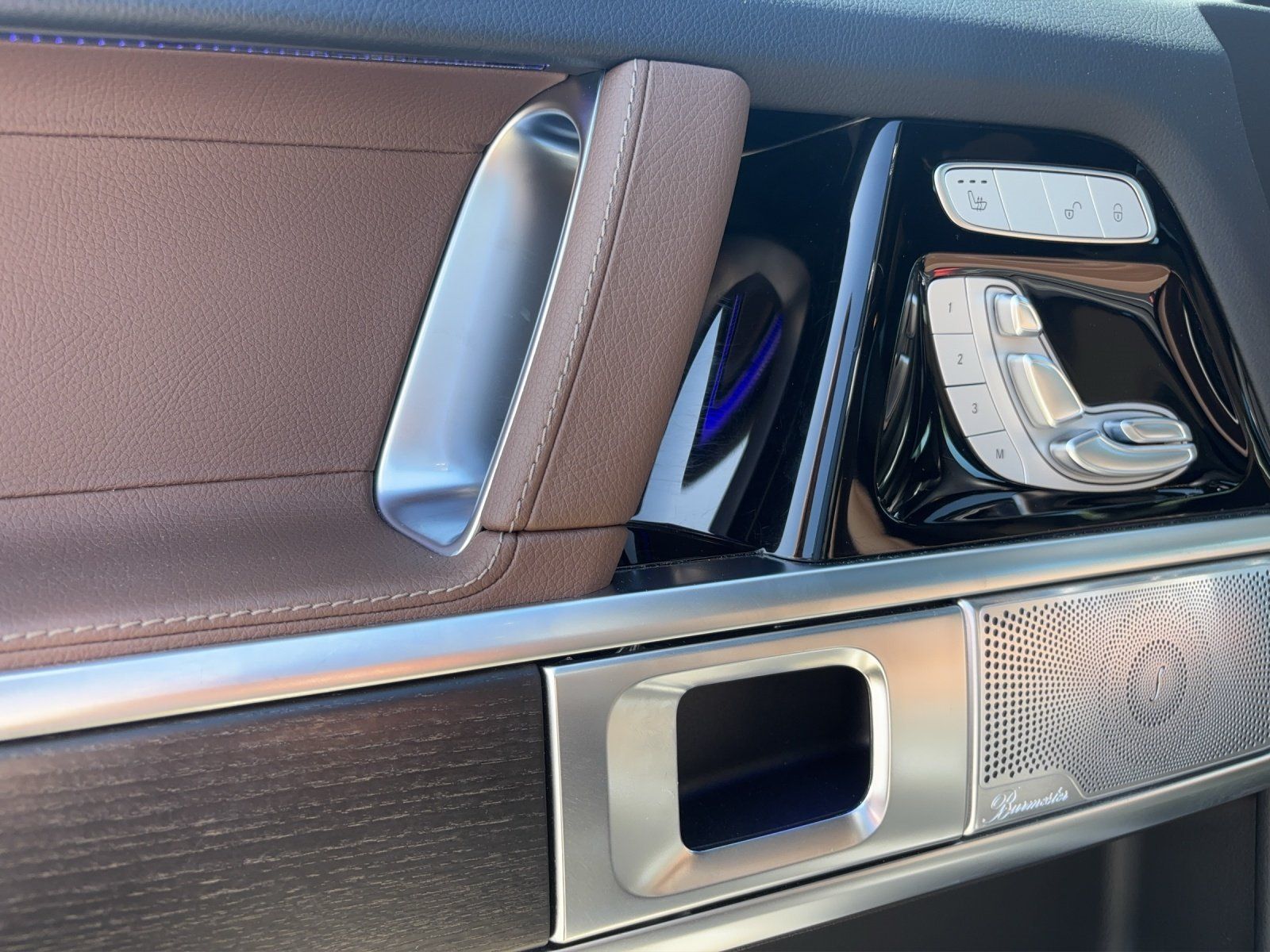 Fahrzeugabbildung Mercedes-Benz G 450d Exclusiv DISTRO KeyGo GSD Night MLED 360°