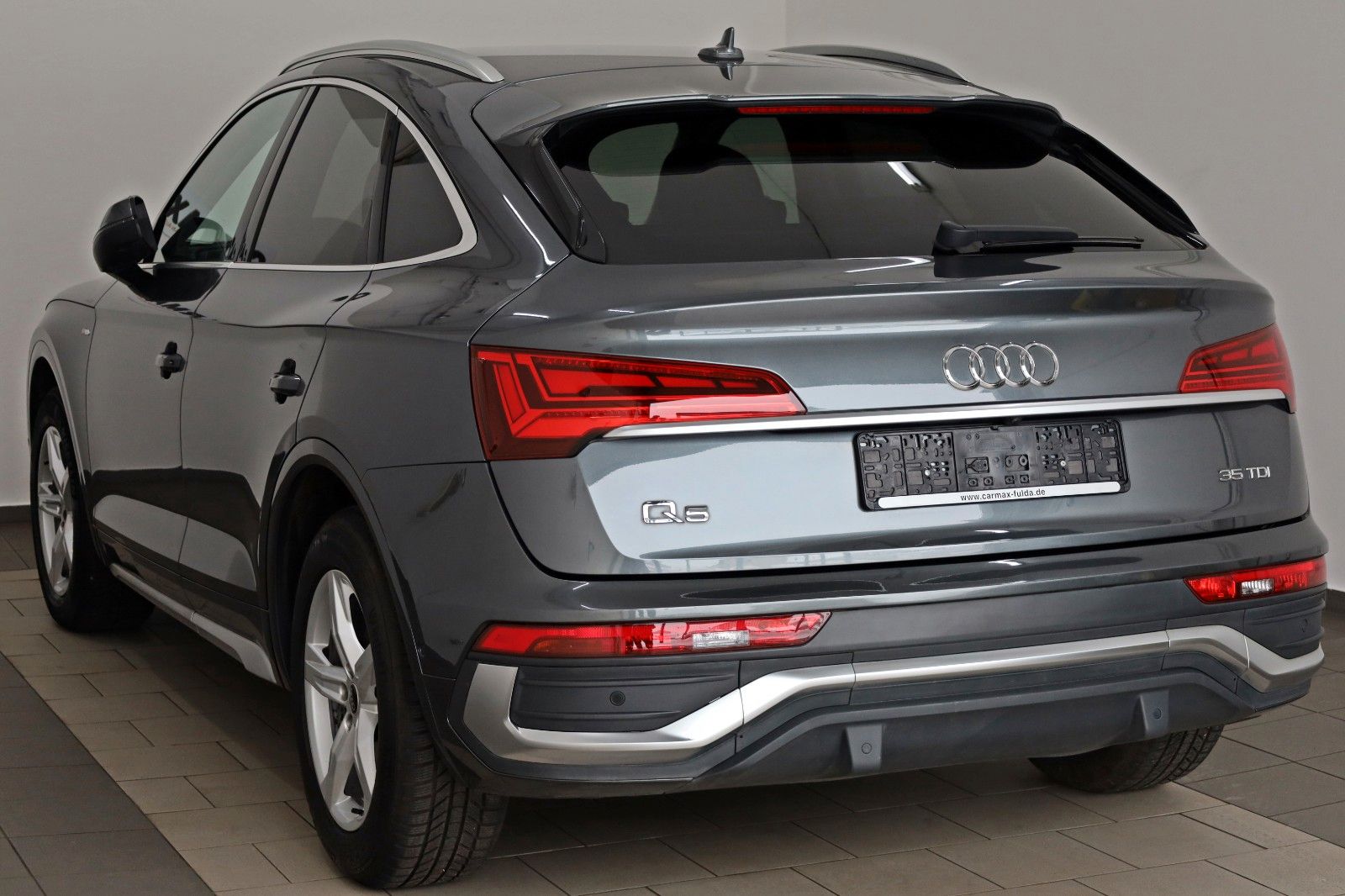 Fahrzeugabbildung Audi Q5 Sportback S line,Leder,Navi,Matrix-LED,360Kam