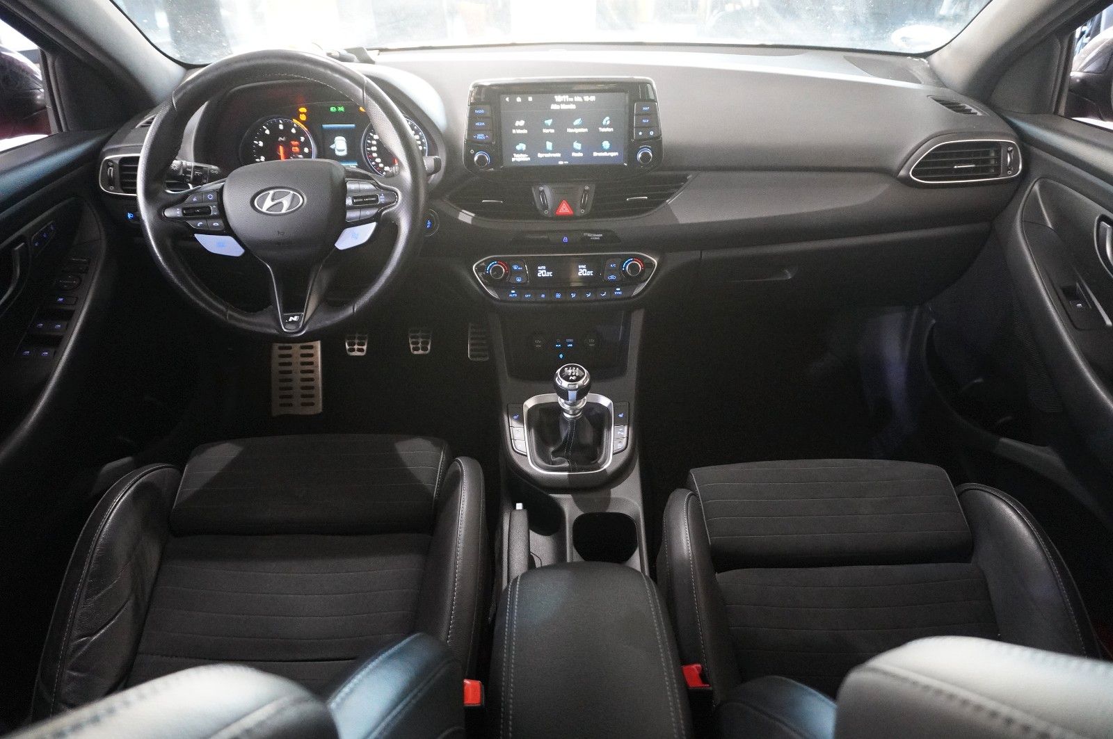 Fahrzeugabbildung Hyundai i30 N PERFORM. 2.0 T-GDI NAVI/LED/KAMERA/SPORT