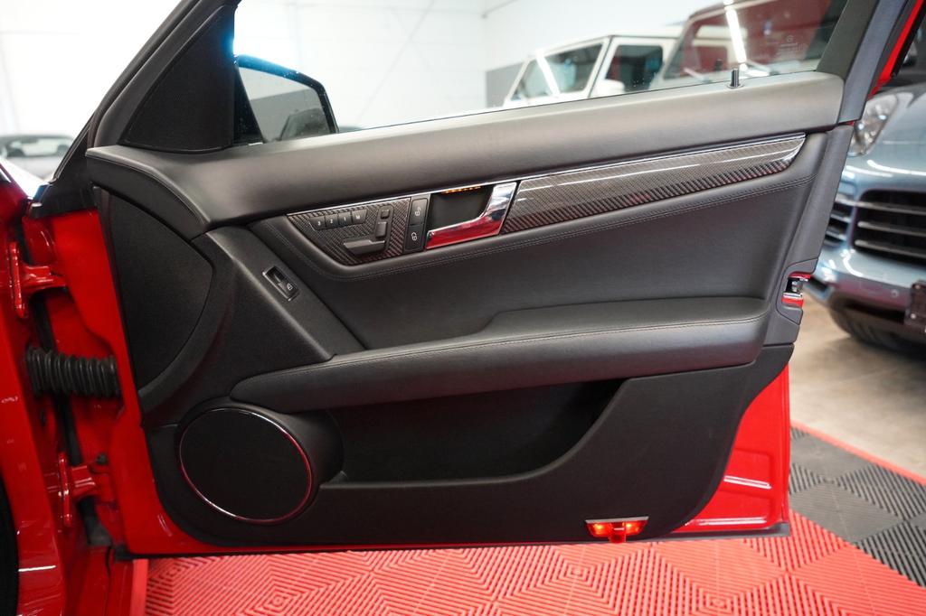 Mercedes-Benz C 63 AMG