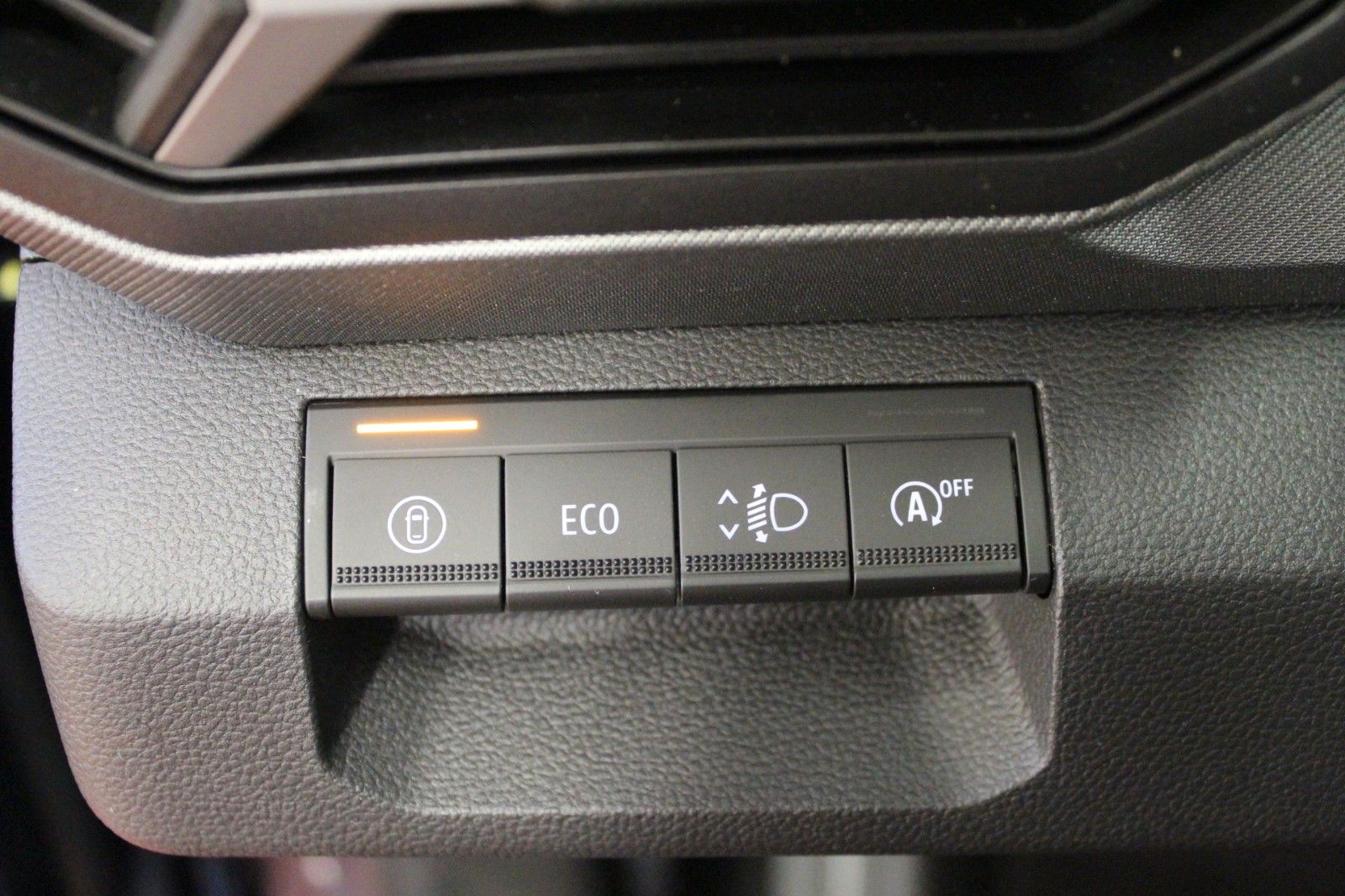 Fahrzeugabbildung Dacia Bigster TCe 140 Journey *Winter-Plus-Paket*