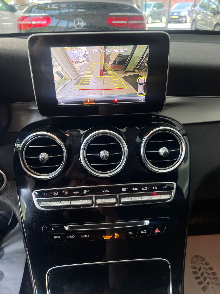 Fahrzeugabbildung Mercedes-Benz GLC 220 d 4Matic * AMG ALU* KAMERA *