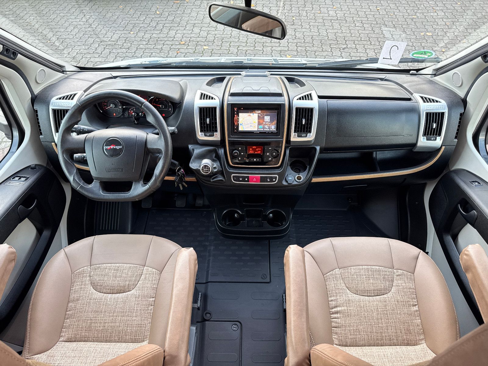 Fahrzeugabbildung Carthago C-Tourer T 148 LE H SOLAR TV SAT HUBBETT KAMERA