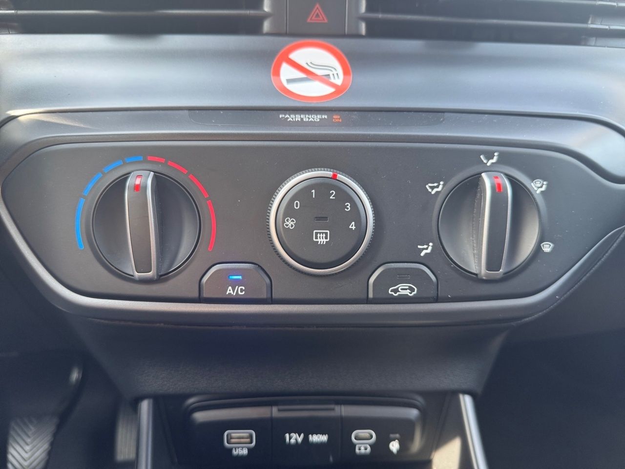 Fahrzeugabbildung Hyundai i20 TREND CARPLAY*SHZ*LHZ*NAVI*USB*TOUCH*KAMERA