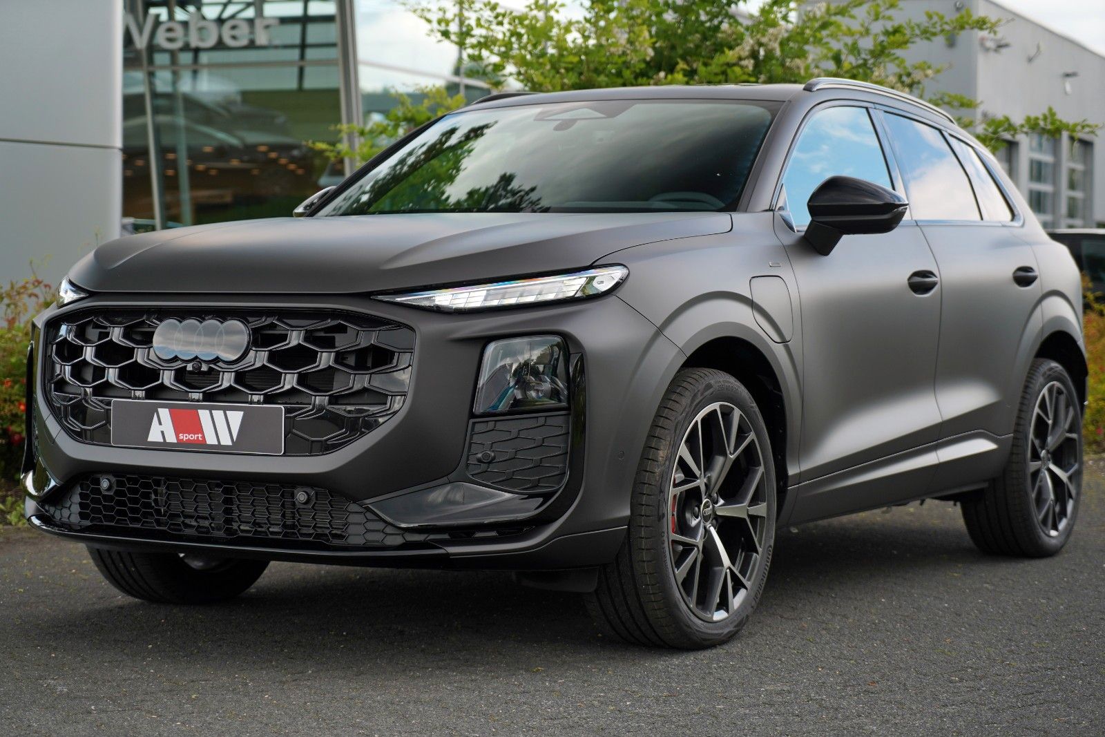 Audi Q3 SUV e-hybrid AHK S-LINE PANO TECH PRO MATRIX imagem 2