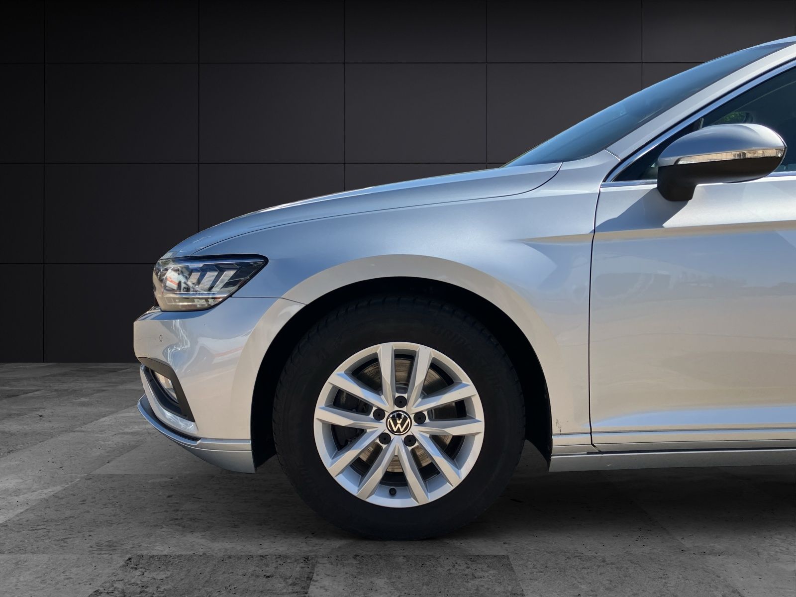 Fahrzeugabbildung Volkswagen Passat Variant TDI Business DSG LED Navi ACC RFK