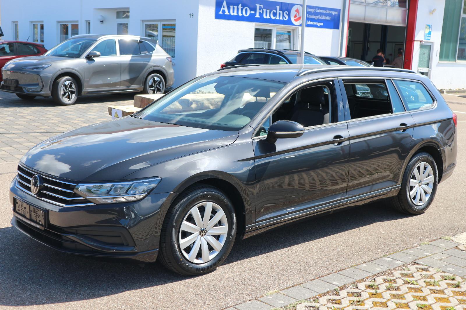Volkswagen Passat 2.0 TDI DSG Variant AHK NAVI ACC
