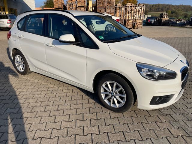 BMW 216 Active Tourer Scheckheft,erste Hand,8 fach