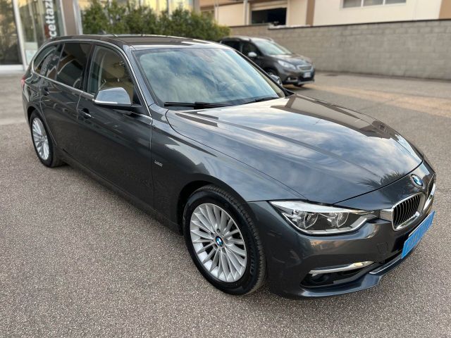 BMW Bmw 318d Touring Luxury LED/NAVI/PELLE/17; PERFE