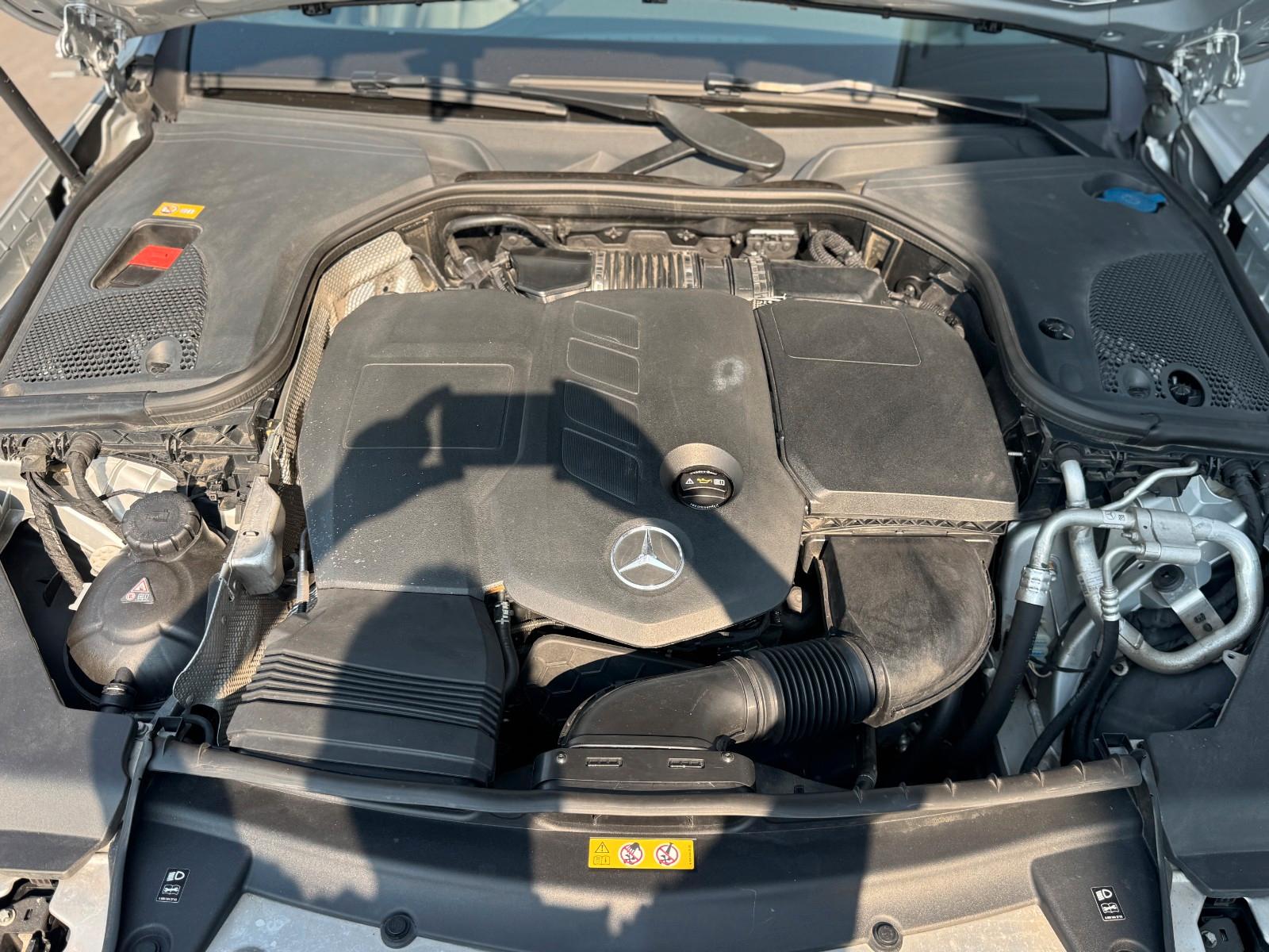 Mercedes-Benz A 250 e AMG DCT WIDESCREEN LED KAMERA AMBIENTEBE