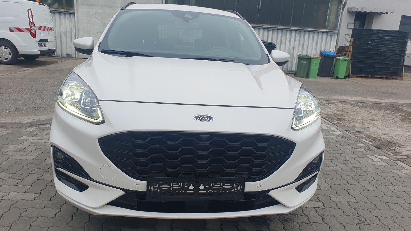 Ford Kuga Hybrid ST-Line X,Kamera vorne y hinten, Nav imagem 3