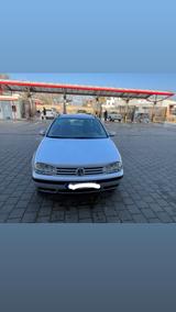 Volkswagen Golf 4 Kombi - Volkswagen Golf aus 2001: Kombi