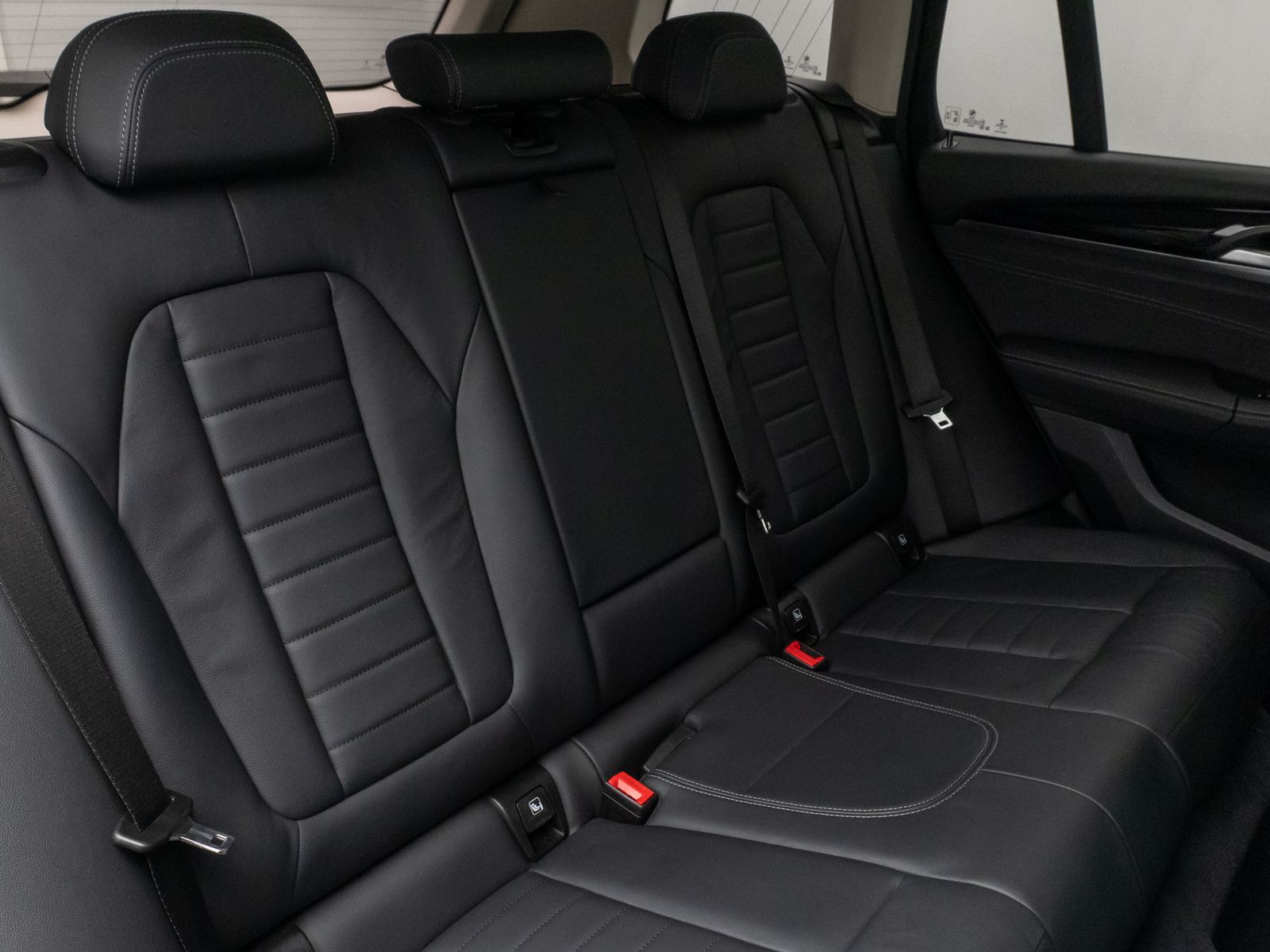 Fahrzeugabbildung BMW X3 xD20d Kamera DAB Leder Parkassis Sport 19Zoll