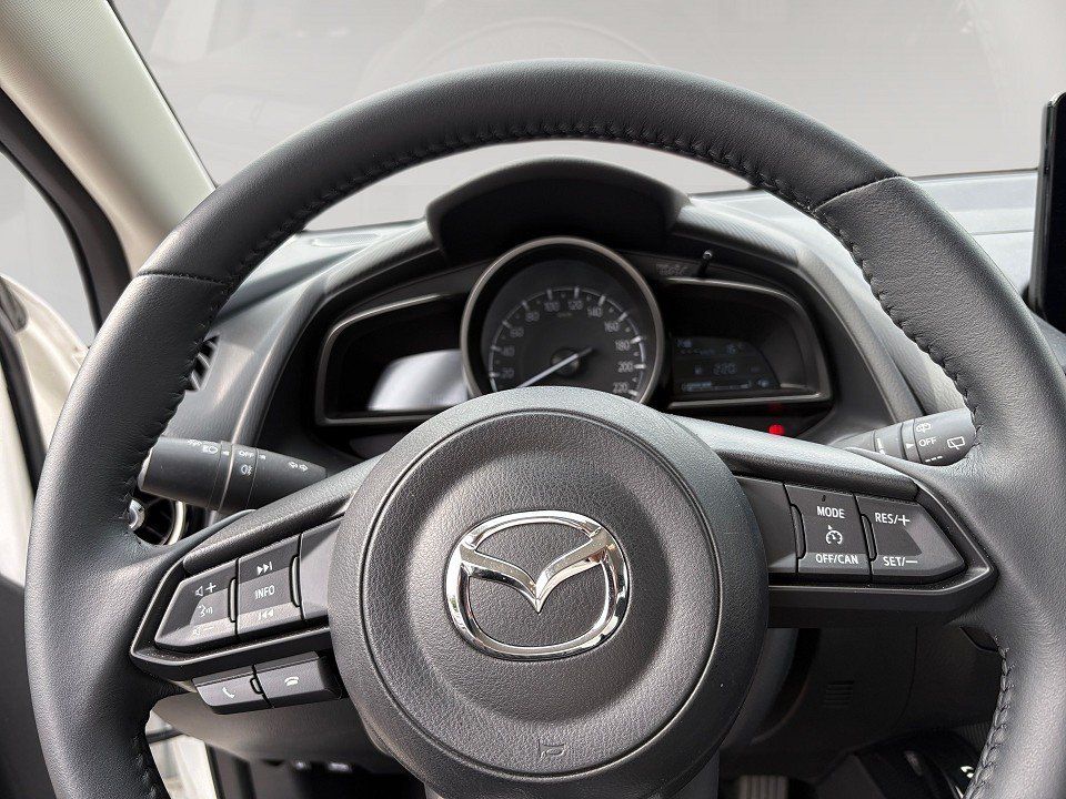 Fahrzeugabbildung Mazda 2 1.5i 75PS CENTER