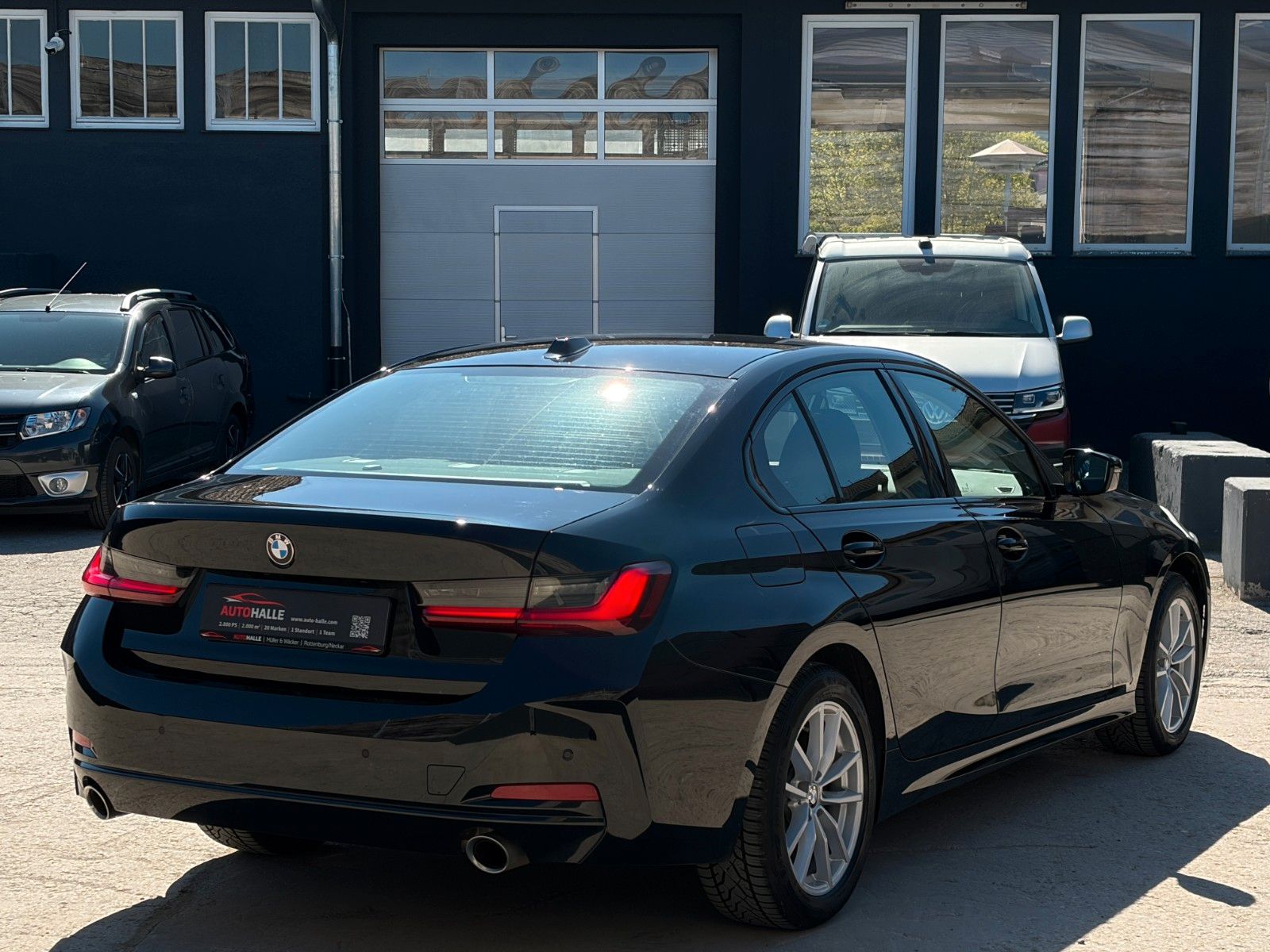 Fahrzeugabbildung BMW 318i Limo Autom. SHZ LED LKA TEMP CarPlay Navi