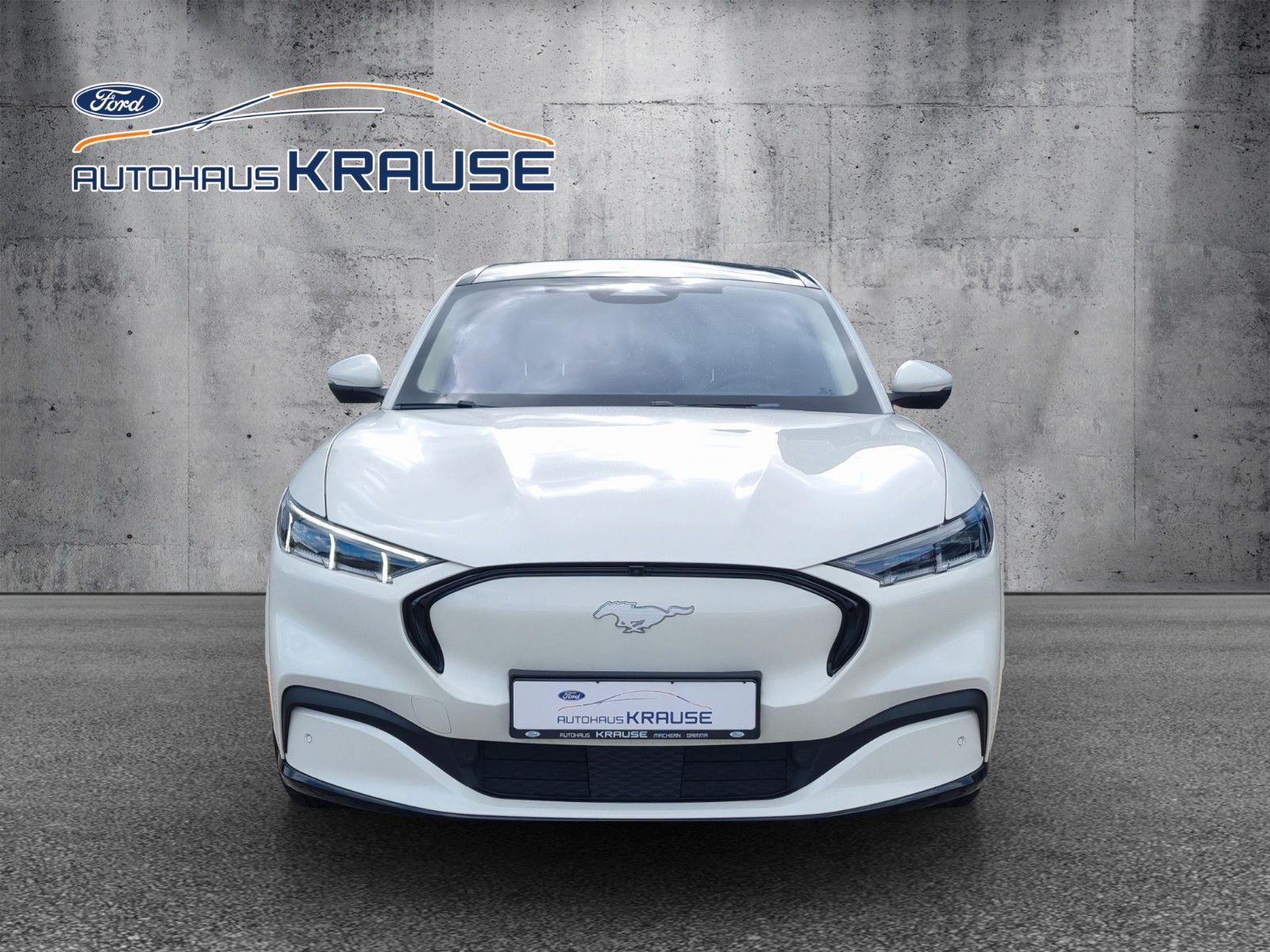 Fahrzeugabbildung Ford Mustang Mach-E White Edition AWD