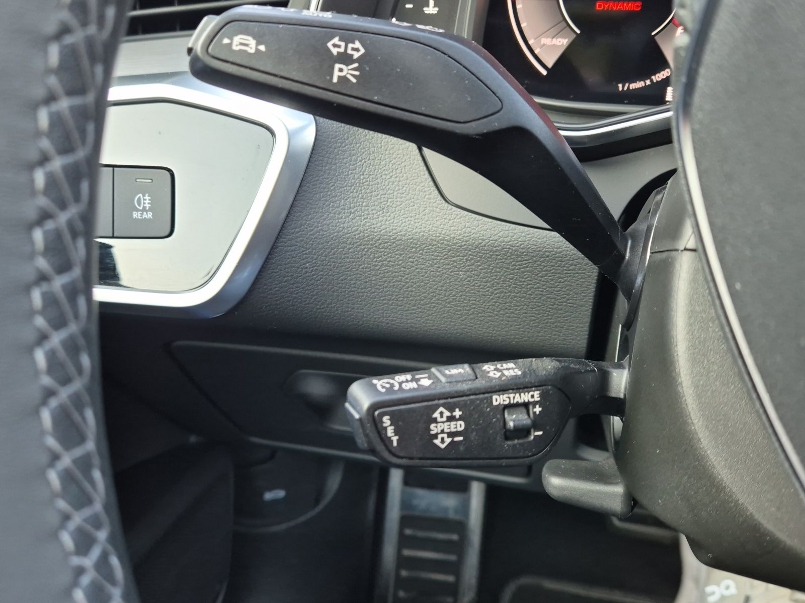 Fahrzeugabbildung Audi S6 Avant TDI quattro Matrix Navi AVC ACC B&O SHZ