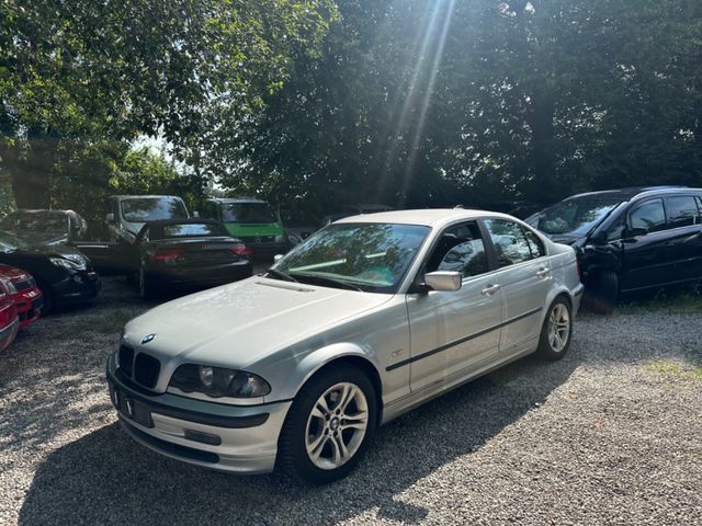 BMW 328i