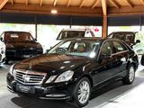Mercedes-Benz E350 CGI 4Matic 7G-Tronic Limo. MEGA AUSSTATTUNG - Mercedes-Benz E 350 in Stuttgart