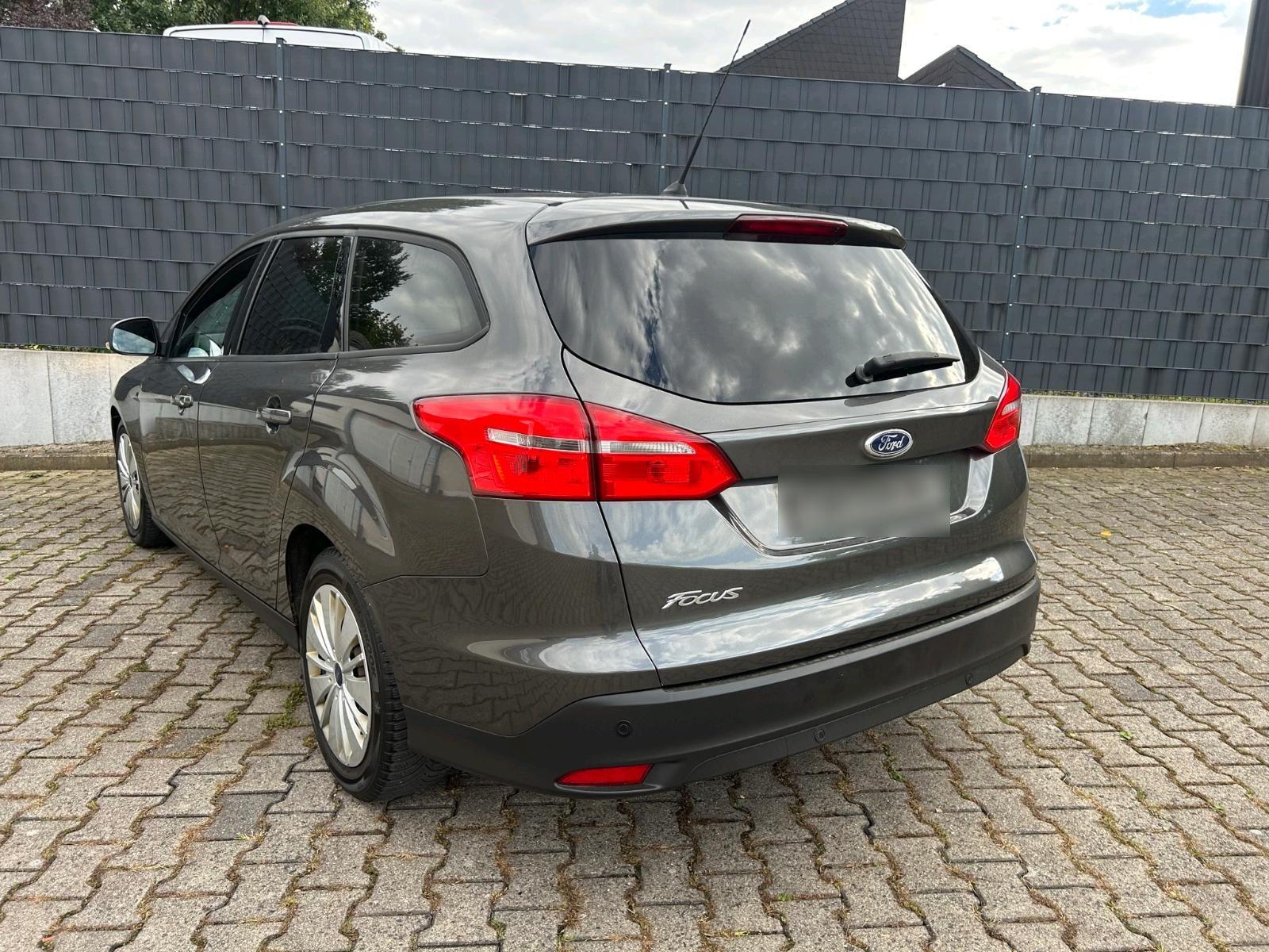 Ford Focus 2015 — photo 5
