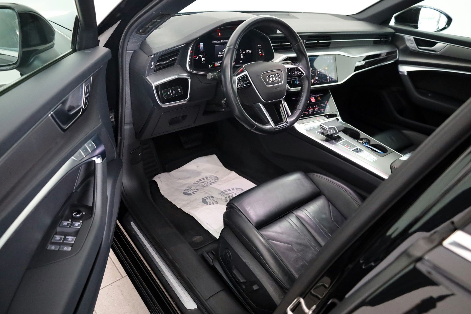 Fahrzeugabbildung Audi A6 Avant 50 TDI qua. sport Leder,Navi,Panor.,AHK
