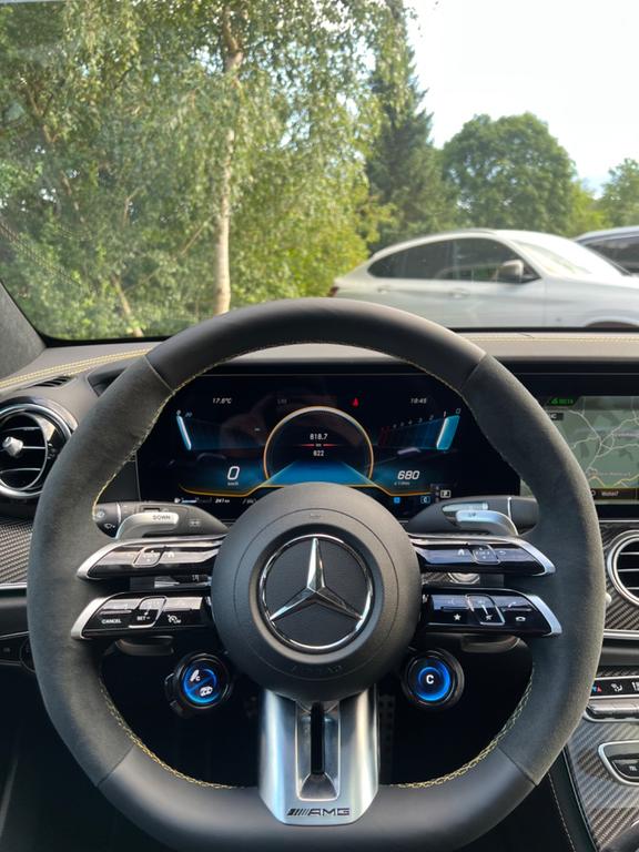 Mercedes-Benz E 63 AMG