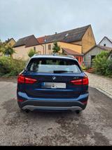 BMW X1 xDrive20i Sport Line Steptronic Sport Line - BMW X1: Blau