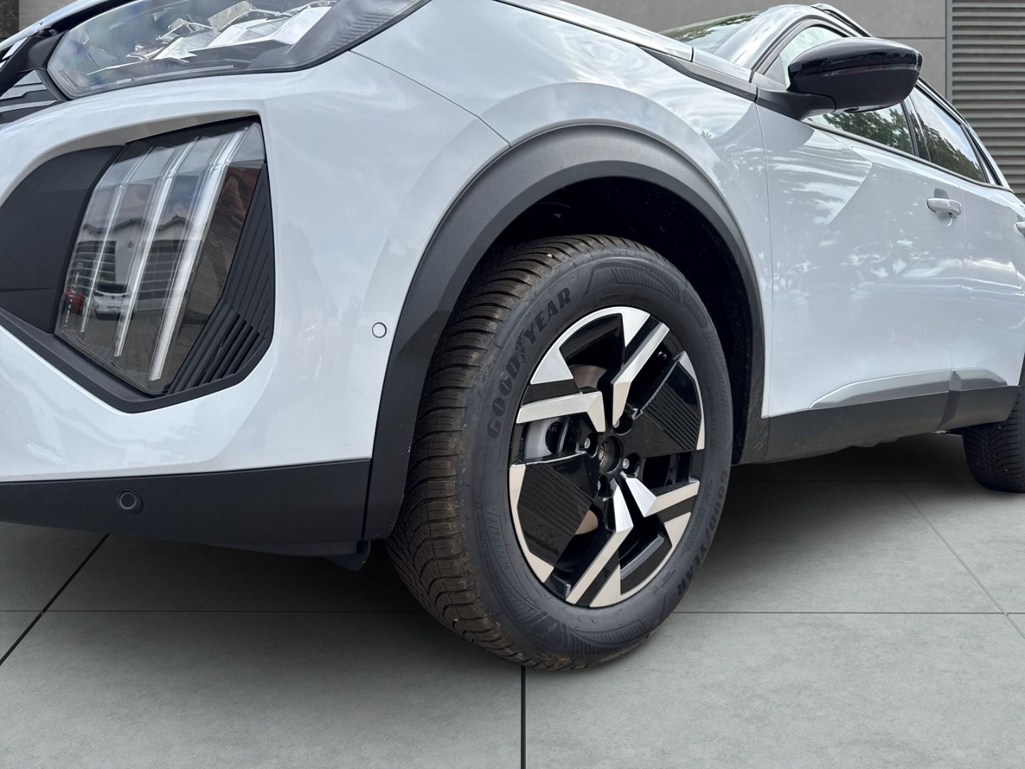 Peugeot 2008 - Bild 4