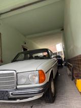 Mercedes-Benz W123 200 d mit originalen 93852 km nachweisbar!  - Mercedes-Benz 200: D W123