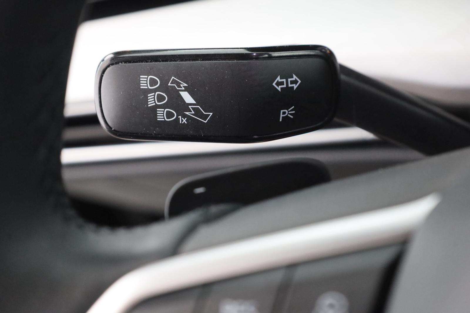 Volkswagen Golf VIII 1.5 eTSI DSG Life LED Virtual Cockpit, миниатюра 19