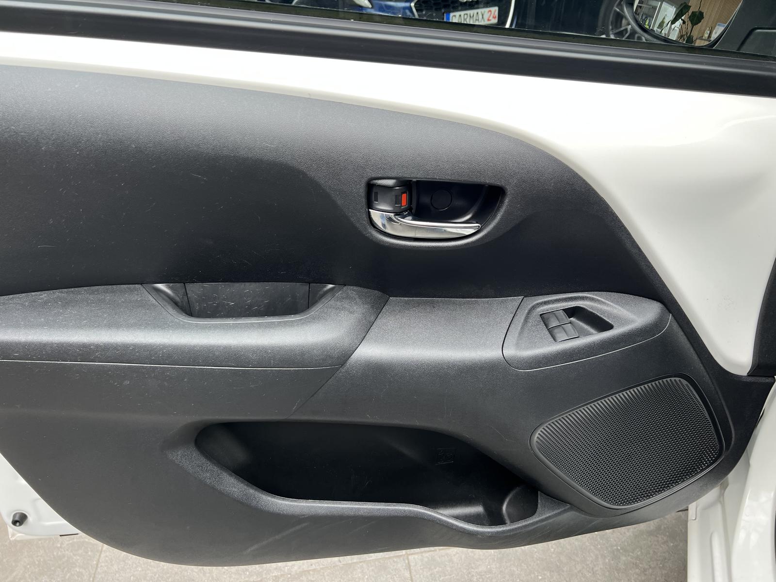 Toyota Aygo x-play connect CarPlay Klima Tempomat Touch