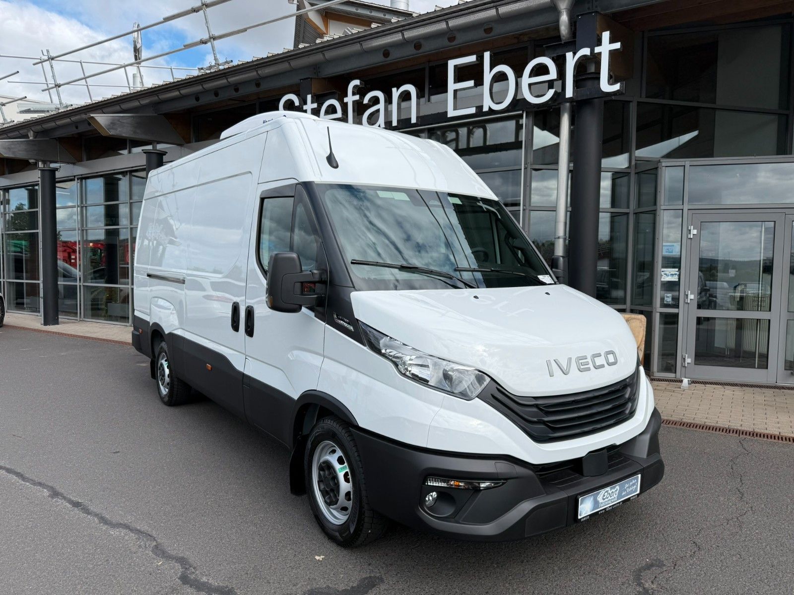 Fahrzeugabbildung Iveco Daily 35S16HA8 V Kühlkastenwagen *R 3520 mm*Navi