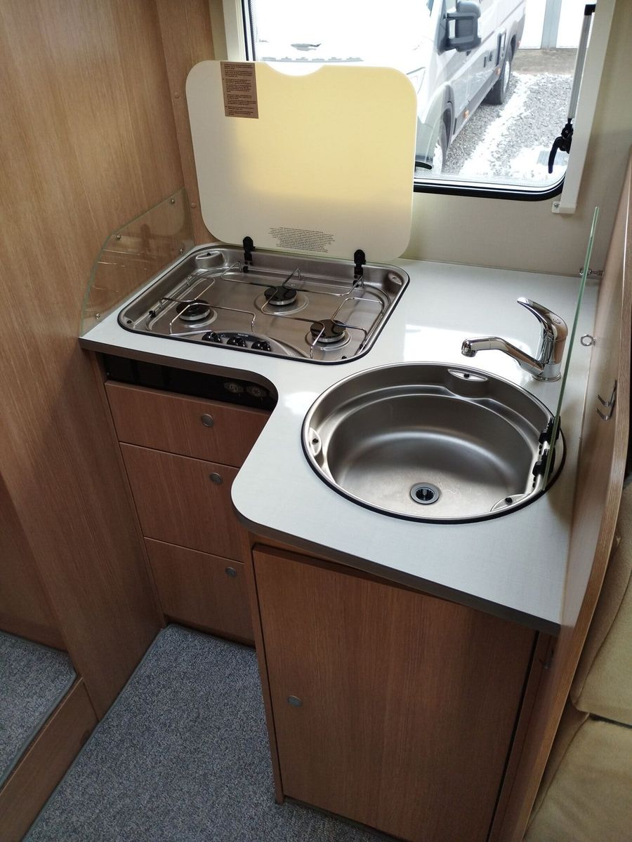 Fahrzeugabbildung Sunlight T 65 SAT,Markise,Fahrradträger,TV,Navi