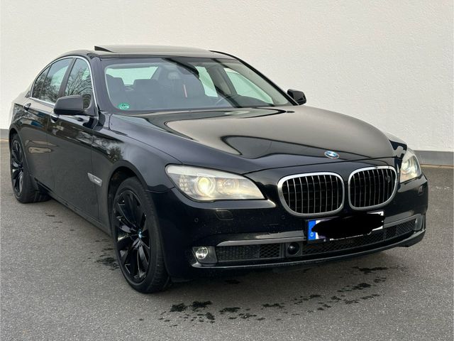 BMW 730d Chauffeur Paket fast Voll Ausstat...