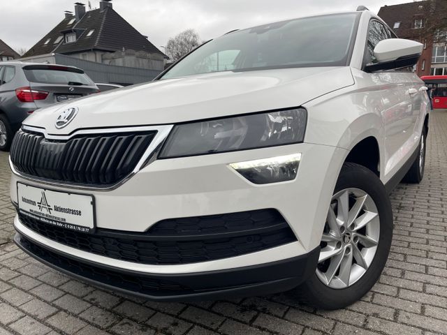 Skoda Karoq Ambition 1,6 L  Panorama Dach AHK ACC PDC