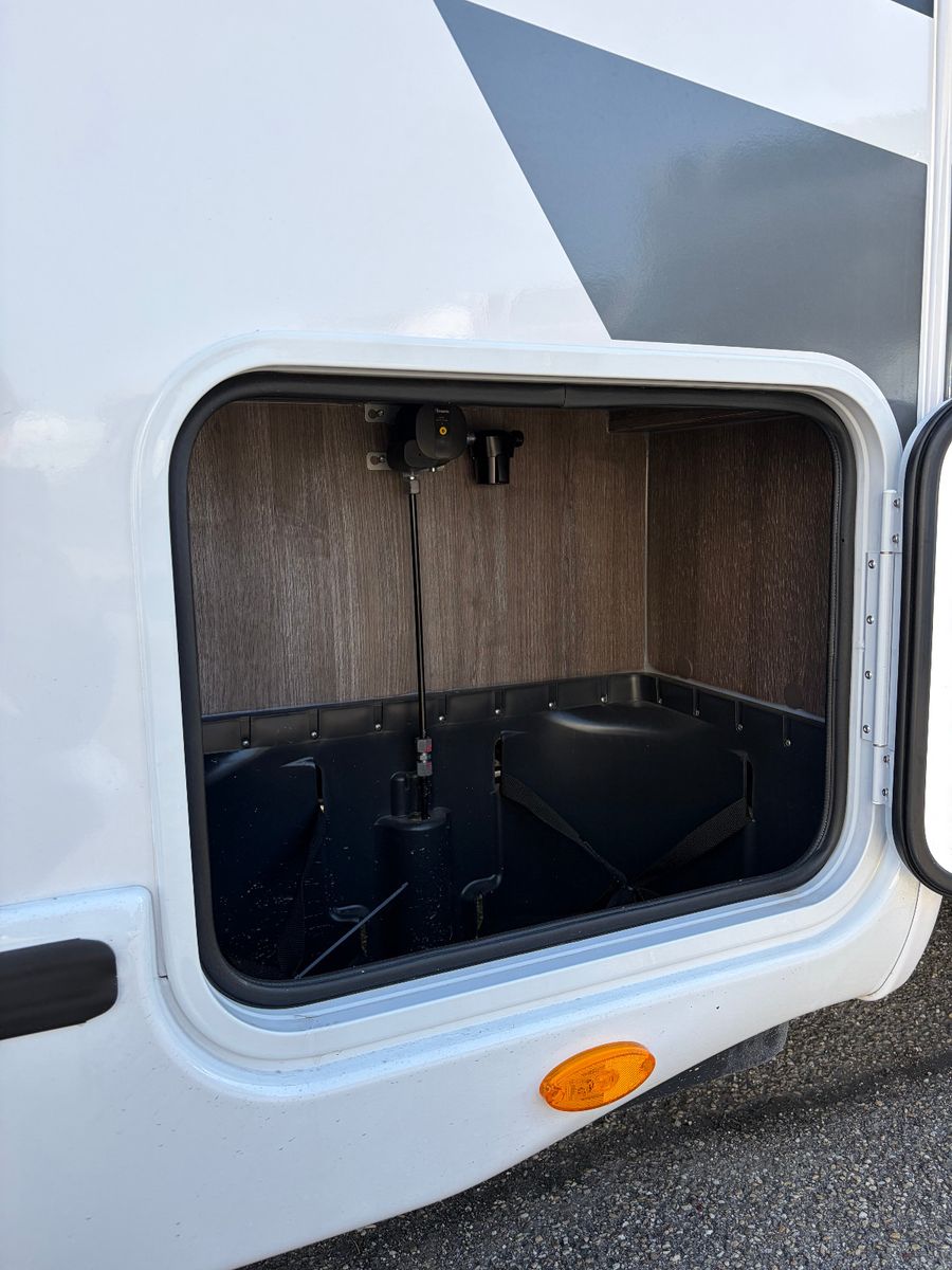 Fahrzeugabbildung Benimar T481