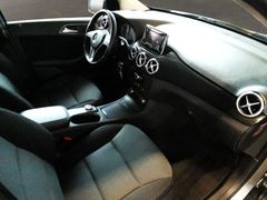 MERCEDES-BENZ B 180  CDI Automatik Navi PDC SHZ 