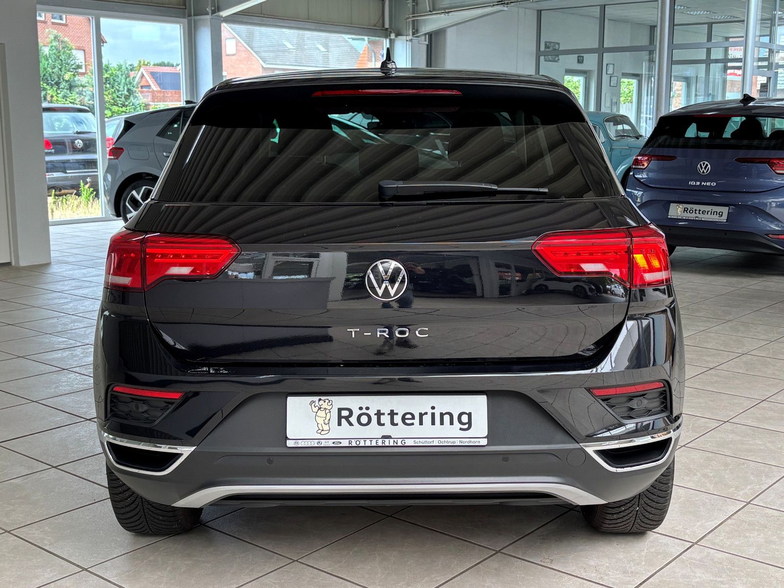 Fahrzeugabbildung Volkswagen T-Roc Style 1.5 TSI DSG + el. Klappe + Kamera +