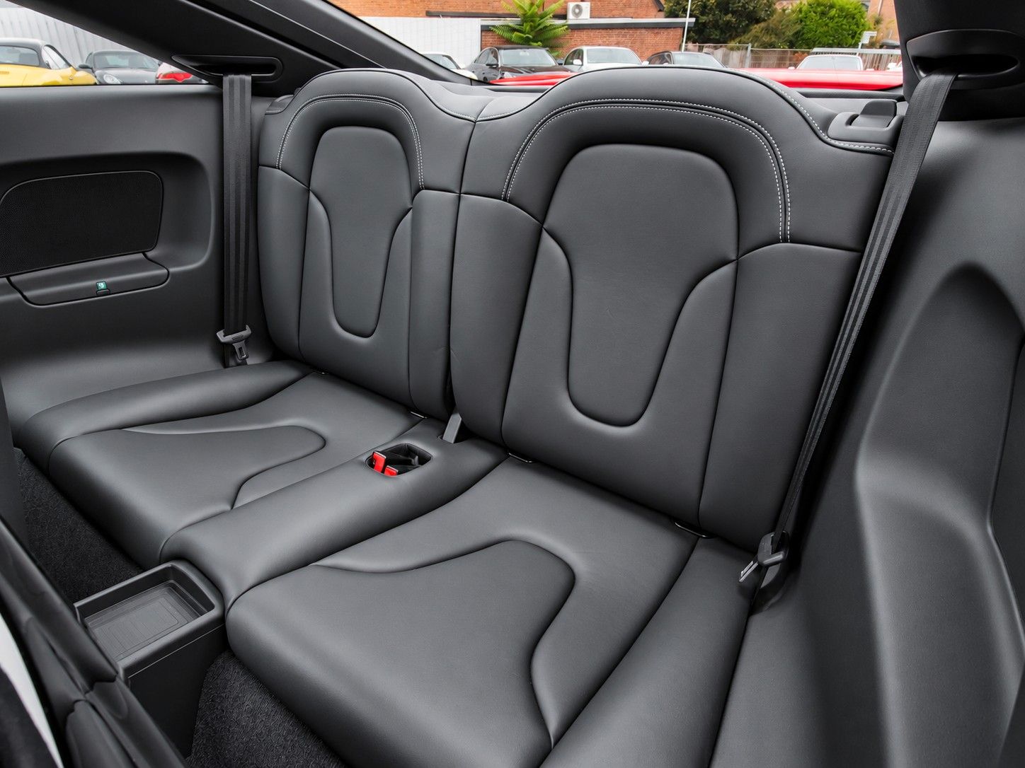 Fahrzeugabbildung Audi TT RS plus/Schalen/1A Historie/Erstlack/Traum